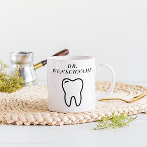 Personalisierte Tasse für Zahnärzte | Dr. Heinrich | Kaffeetasse Namenstasse | Geschenkidee | Individuell bedruckt - GlamourDesign
