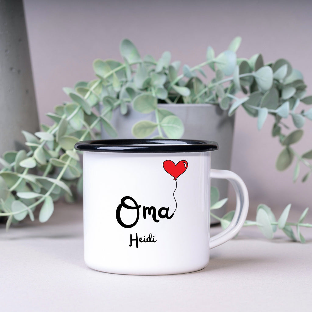 Emaille Tasse Geschenk für die Oma mit Herz Motiv personalisierbar mit Wunschnamen - GlamourDesign