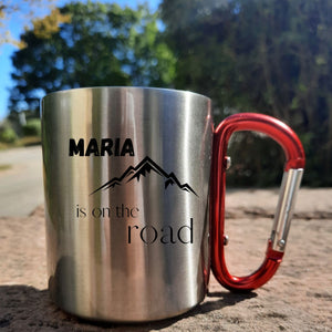 Personalisierbarer Edelstahlbecher| Geschenk| Karabinerhaken| Namenstasse| On the Road - GlamourDesign