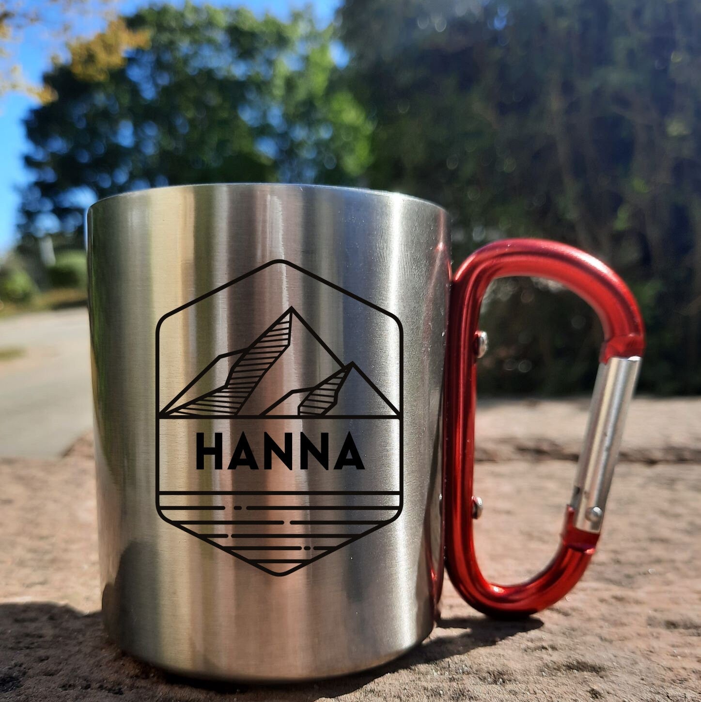 Personalisierbare Tasse aus Edelstahl mit Karabinergriff| Bergsteiger| Namenstasse - GlamourDesign