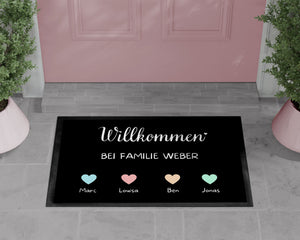Fußmatte | personalisierbar mit Familien-&Vornamen| Herzen| bis zu 7 Vornamen | Indoor - GlamourDesign