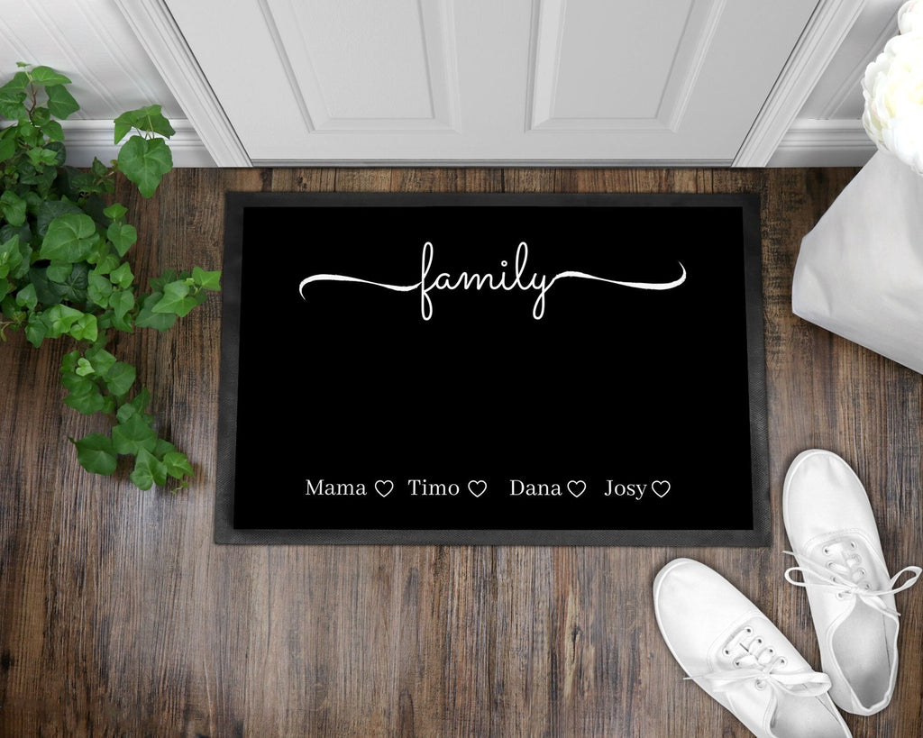 Fußmatte | personalisierbar mit Familien-&Vornamen| Herzen |bis zu 7 Vornamen | Indoor - GlamourDesign