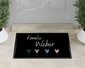 Fußmatte | personalisierbar mit Familien-&Vornamen| Herzen| bis zu 6 Vornamen | Indoor - GlamourDesign