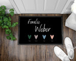 Lade das Bild in den Galerie-Viewer, Fußmatte | personalisierbar mit Familien-&amp;Vornamen| Herzen| bis zu 6 Vornamen | Indoor - GlamourDesign
