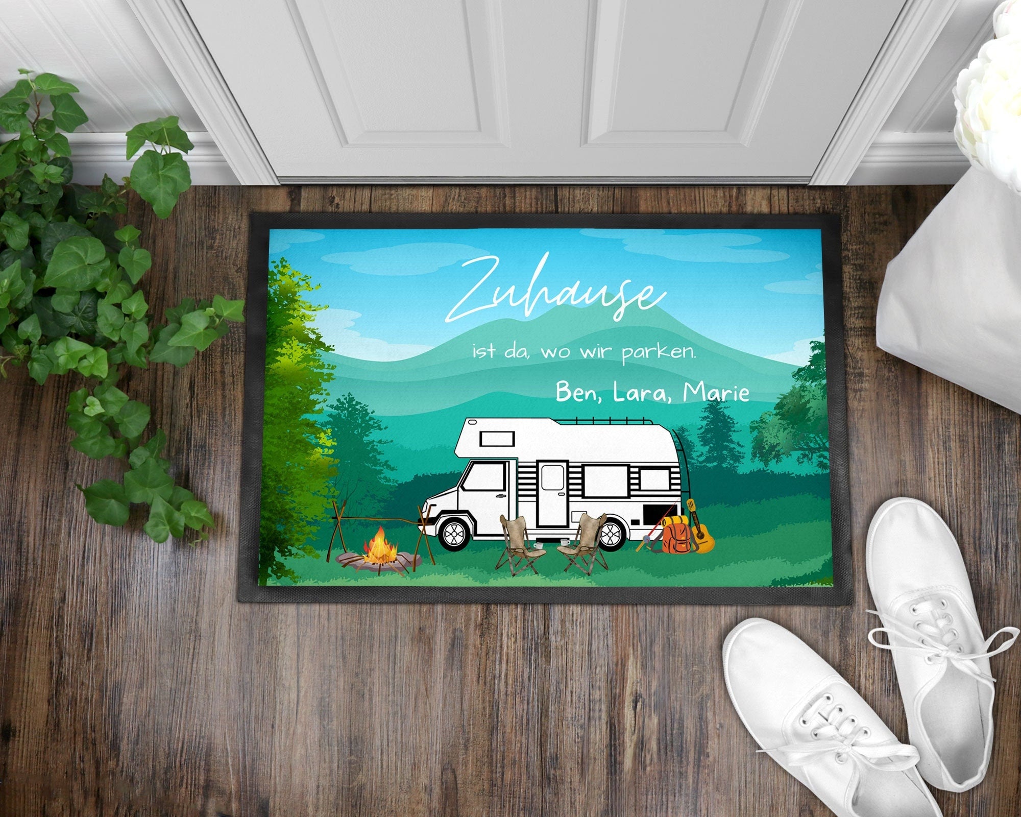 Fußmatte| Camping| verschiedene Camper Modelle| personalisierbar mit Vornamen| rutschfest & waschbar | Indoor - GlamourDesign