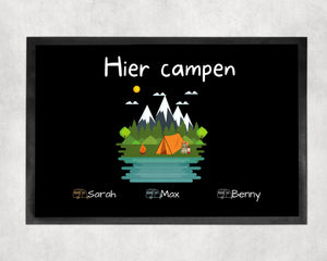 Fußmatte | Hier campen| personalisierbar mit Vornamen| verschiedene Farben| bis zu 7 Vornamen | Indoor - GlamourDesign