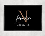 Lade das Bild in den Galerie-Viewer, Fußmatte | personalisierbar mit Familiennamen| Anfangsbuchstabe| rutschfest&amp;waschbar | Indoor - GlamourDesign
