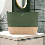 Lade das Bild in den Galerie-Viewer, Personalisierte Kosmetiktasche aus Jute | Schminktasche mit Initialen und Herz | in 4 Farben - GlamourDesign
