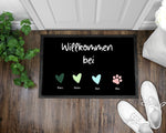 Lade das Bild in den Galerie-Viewer, Fußmatte | personalisierbar mit Familiennamen | Farbige Herzen | rutschfest&amp;waschbar | Indoor - GlamourDesign
