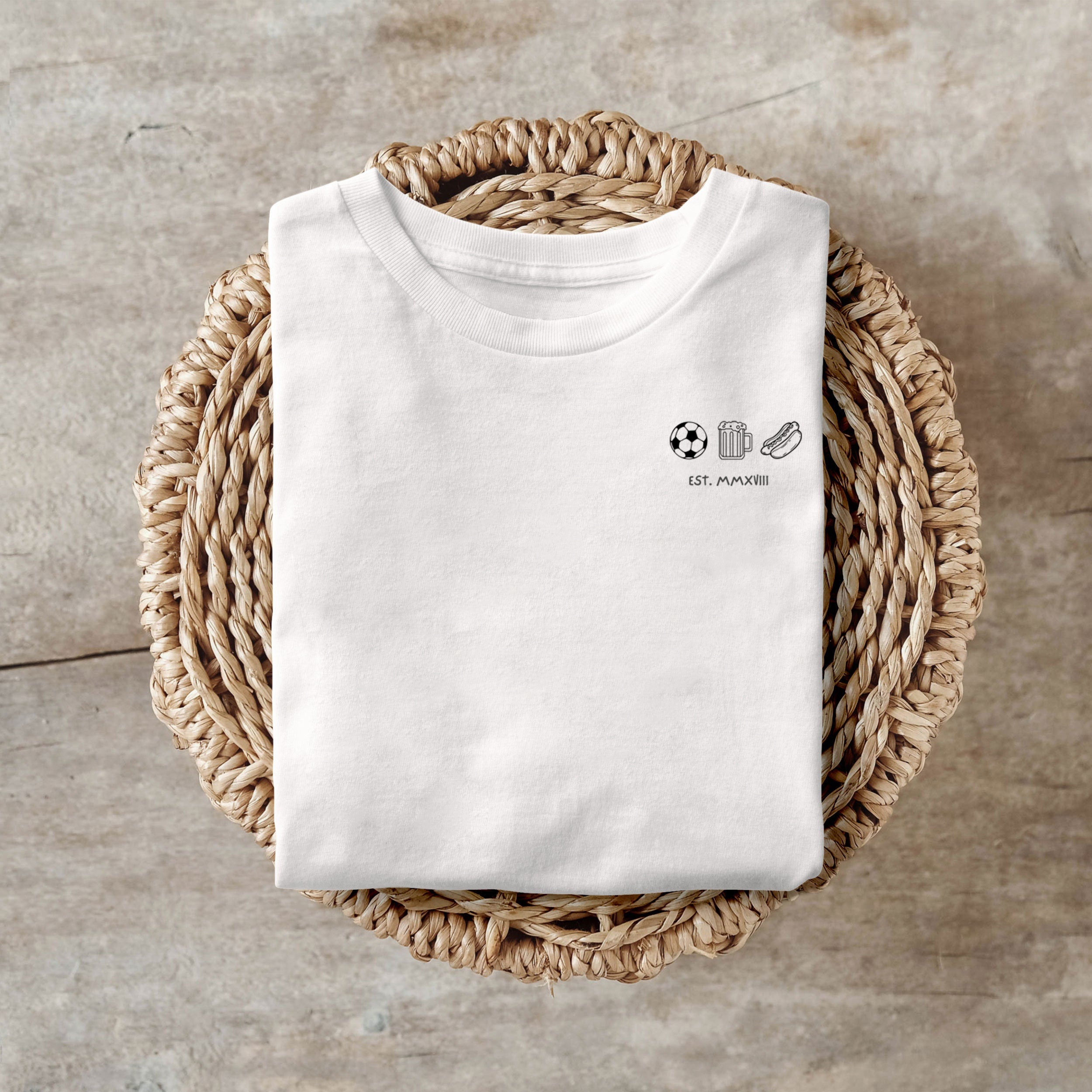 Fußball T-Shirt | Fußball, Bier und Stadionwurst | mit Wunschdatum | minimalistisches Design | - GlamourDesign