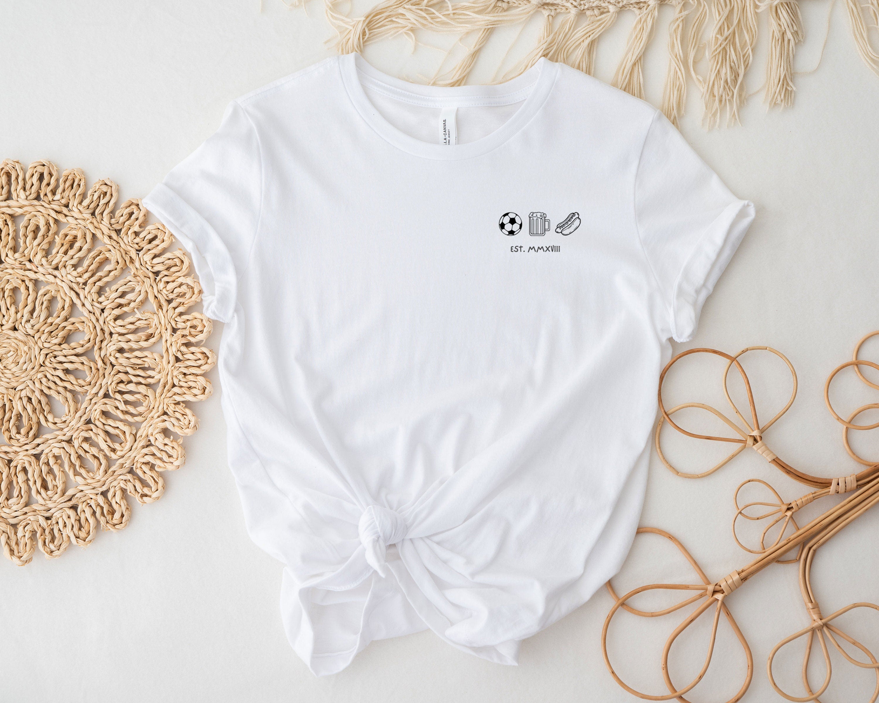 Fußball T-Shirt | Fußball, Bier und Stadionwurst | mit Wunschdatum | minimalistisches Design | - GlamourDesign