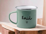 Lade das Bild in den Galerie-Viewer, Emaille Tasse in Mint| Becher personalisiert mit deinem Wunschnamen und Herzchen| beidseitig - GlamourDesign
