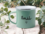 Lade das Bild in den Galerie-Viewer, Emaille Tasse in Mint| Becher personalisiert mit deinem Wunschnamen und Herzchen| beidseitig - GlamourDesign
