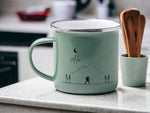 Lade das Bild in den Galerie-Viewer, Emaille Tasse in Mint| Becher für Camper|Wandern|Bergsteigertasse |personalisiert mit deinem Wunschnamen| beidseitig bedruckt - GlamourDesign
