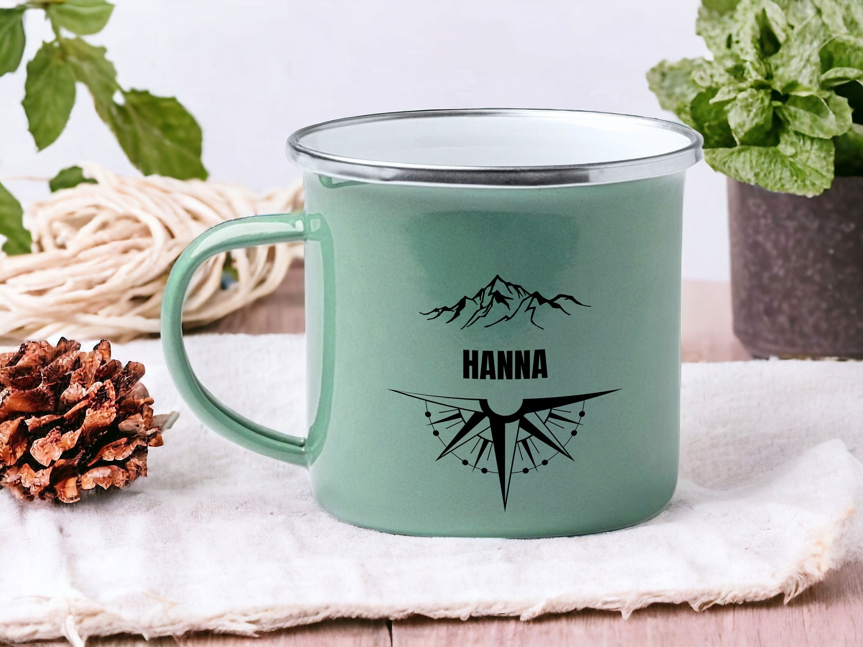 Emaille Tasse in Mint| Becher für Camper|Reisen|personalisiert mit deinem Wunschnamen| beidseitig bedruckt - GlamourDesign