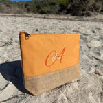 Lade das Bild in den Galerie-Viewer, Personalisierte Kosmetiktasche aus Jute Schminktasche Geschenk mit Namen in 3 Farben - GlamourDesign
