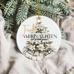 Lade das Bild in den Galerie-Viewer, Personalisierter Weihnachtsbaumanhänger mit Familiennamen Individueller Christbaumschmuck bedruckte Weihnachtsdeko Geschenk mit Wunschtext - GlamourDesign
