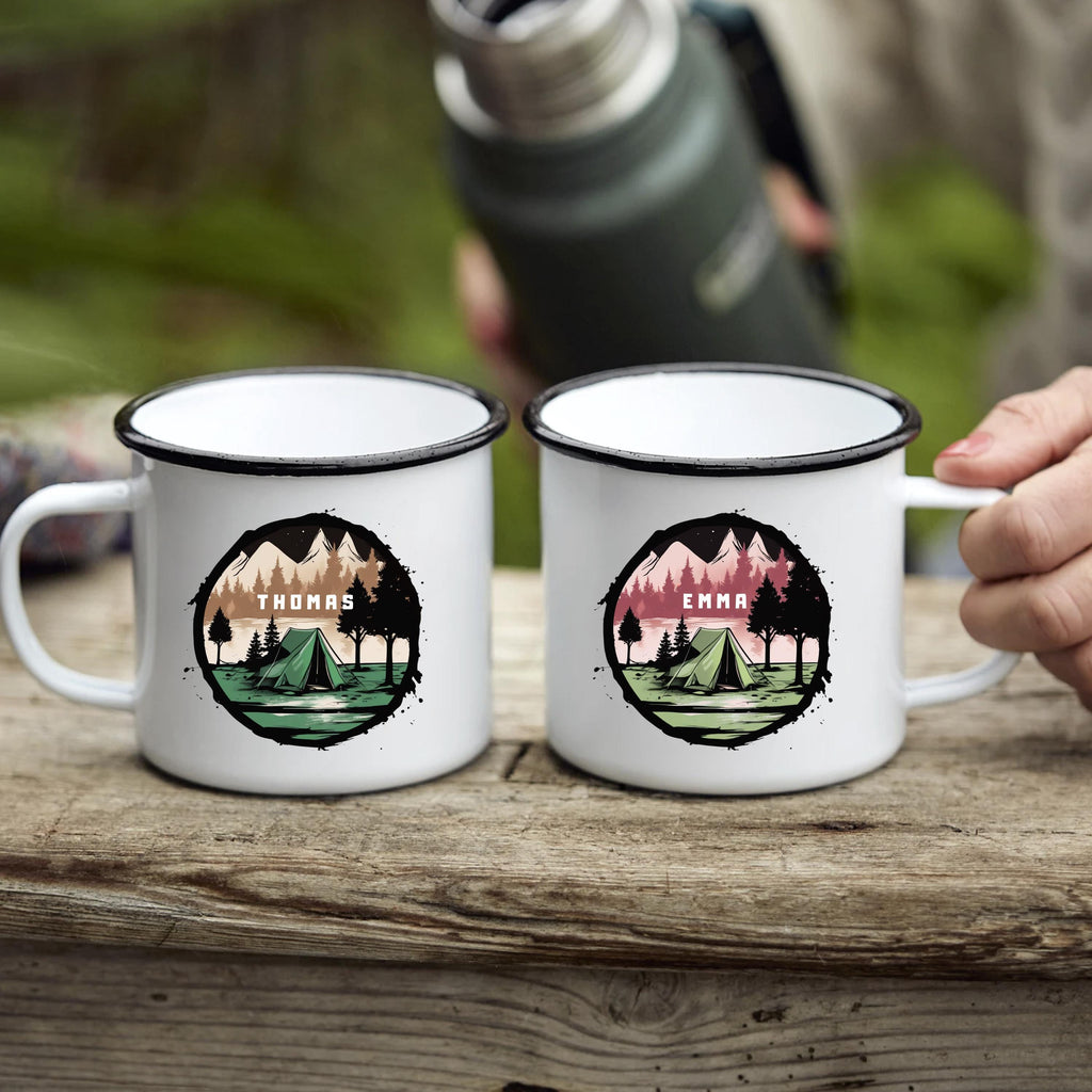 Personalisierte Emaille Tasse mit Zelt-Motiv – Geschenk für Bergliebhaber & Naturfreunde – Wandern Geburtstagsgeschenk mit Wunschname