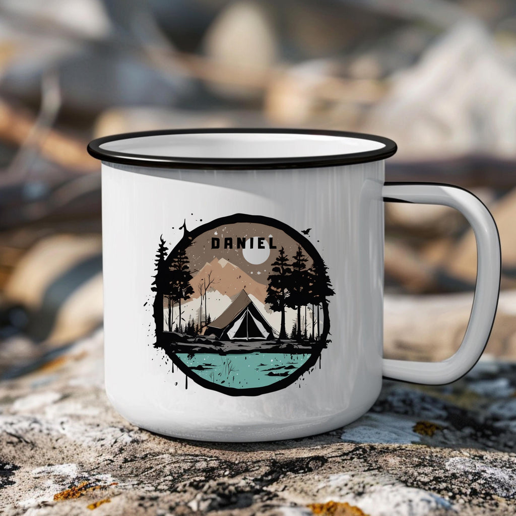 Personalisierte Emaille Tasse mit Zelt-Motiv – Geschenk für Bergliebhaber & Naturfreunde – Wandern Geburtstagsgeschenk mit Wunschname
