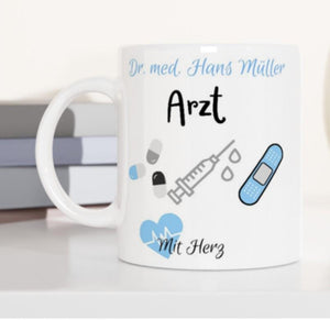 Tasse als Geschenk für den Arzt| Wunschname| Arzt mit Herz | Geschenk für zukünftige Ärzte & angehende Doktoren - Doktor Abschlussgeschenk