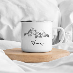 Personalisierte Emaille-Tasse mit Bergmotiv – Outdoor Camping  Becher mit Namen | Camping-Geschenk für Bergliebhaber