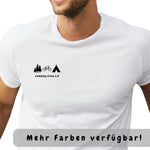 Lade das Bild in den Galerie-Viewer, Personalisiertes Familie Camping T-Shirt – 3 Camping-Motive und Wunschtext – Geschenk für Camper, Zeltlager, Festival, Wanderer, Abenteuer. Dieses personalisiertes Camping T-Shirt ist das perfekte Geschenk für alle, die Natur, Abenteuer und gemütliche Abende am Lagerfeuer lieben. Das individuelle Design mit drei frei wählbaren Camping-Motiven – zum Beispiel Wanderschuhe, Rucksack, Zelt, Lagerfeuer oder Campingbus
