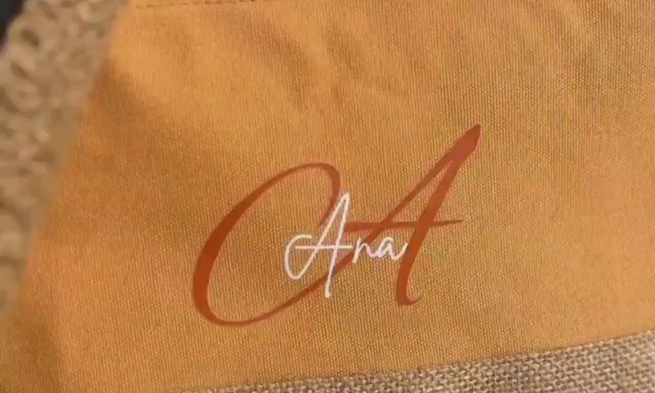 Personalisierte Kosmetiktasche aus Jute Schminktasche Geschenk mit Namen in 3 Farben