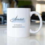 Lade das Bild in den Galerie-Viewer, Tasse für werdende Buchhalter| Englisch| personalisierbar mit Wunschnamen - GlamourDesign
