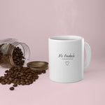 Lade das Bild in den Galerie-Viewer, Tassen Set| Hochzeitstag| Jahrestag| Ehe| Paar| Verlobung| Mrs. und Mr| Zeichnung Hochzeitsfoto| personalisierbar - GlamourDesign
