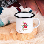 Lade das Bild in den Galerie-Viewer, Emaille Tasse| Becher| Wunschname| Buchstabe Rosen - GlamourDesign
