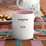 Lade das Bild in den Galerie-Viewer, Tasse für werdende Tanten| Schwangerschaftsverkündung an die Schwester| personalisierbar mit Jahreszahlen| Rosa - GlamourDesign
