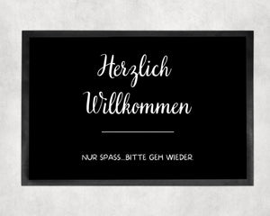 Fußmatte | Herzlich Willkommen | lustiger Spruch| rutschfest mit Rand| schwarz - GlamourDesign