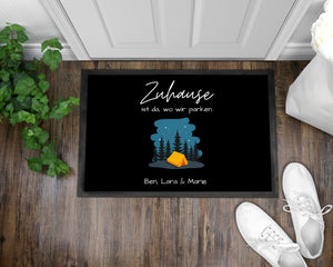 Fußmatte | Zuhause ist wo wir parken| Night edition| personalisierbar mit Vornamen| rutschfest & waschbar - GlamourDesign
