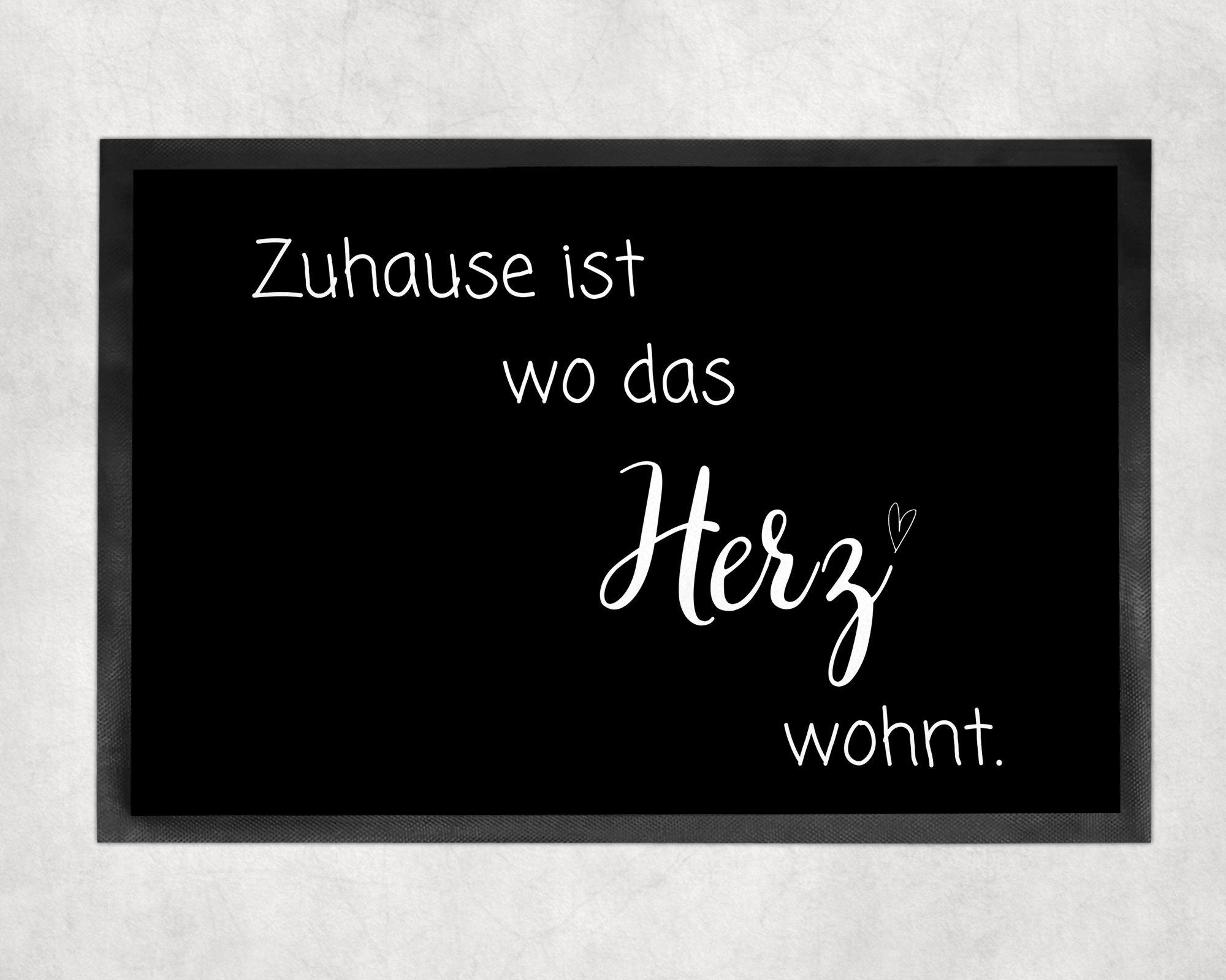 Fußmatte | Zuhause ist wo das Herz wohnt| rutschfest & waschbar| herzliches Motiv - GlamourDesign