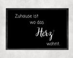 Lade das Bild in den Galerie-Viewer, Fußmatte | Zuhause ist wo das Herz wohnt| rutschfest &amp; waschbar| herzliches Motiv - GlamourDesign
