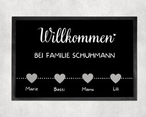 Fußmatte | personalisierbar mit Familien-&Vornamen| Herzen| bis zu 7 Vornamen - GlamourDesign