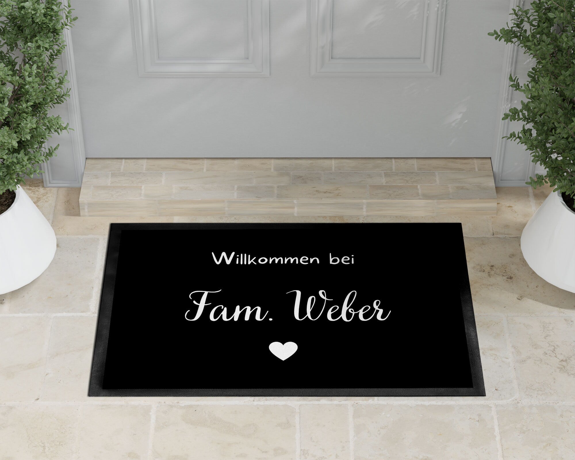 Fußmatte | personalisierbar mit Familiennamen| Willkommen bei| Herz- Edition| wundervolle Begrüßung vor der Haustür - GlamourDesign