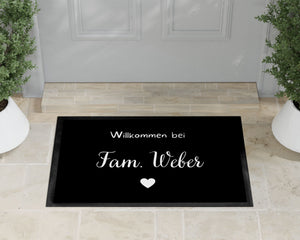 Fußmatte | personalisierbar mit Familiennamen| Willkommen bei| Herz- Edition| wundervolle Begrüßung vor der Haustür - GlamourDesign