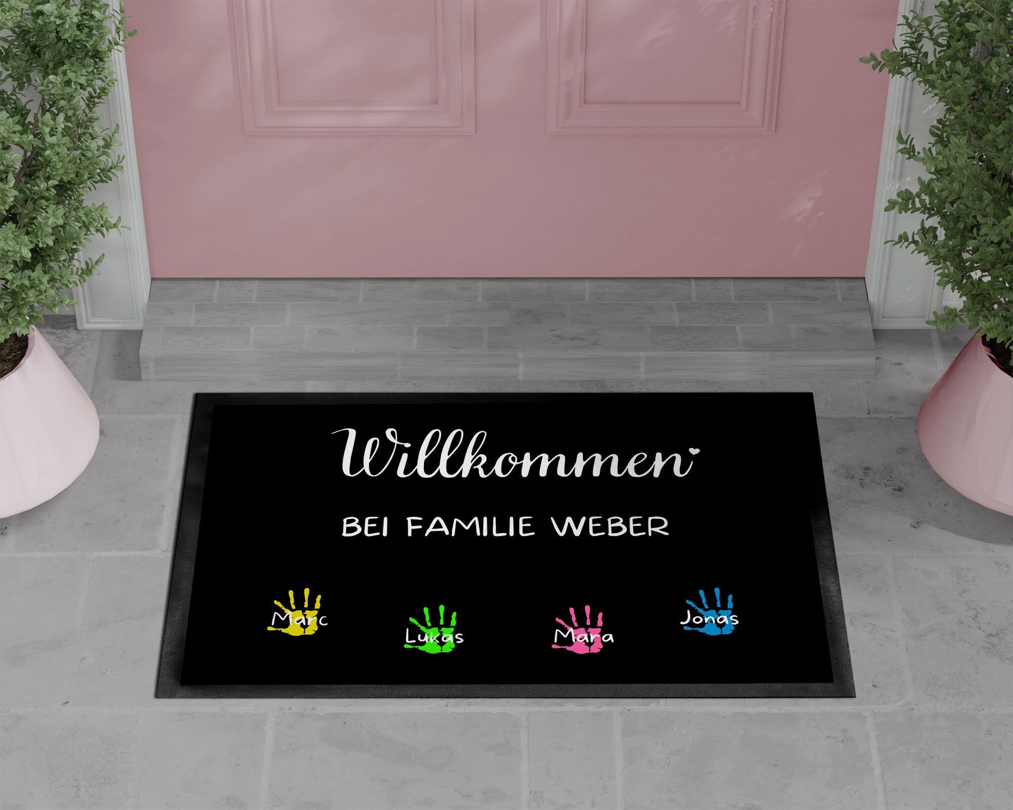Fußmatte | bunt mit Handabdrücken| personalisierbar mit bis zu 7 Vornamen - GlamourDesign